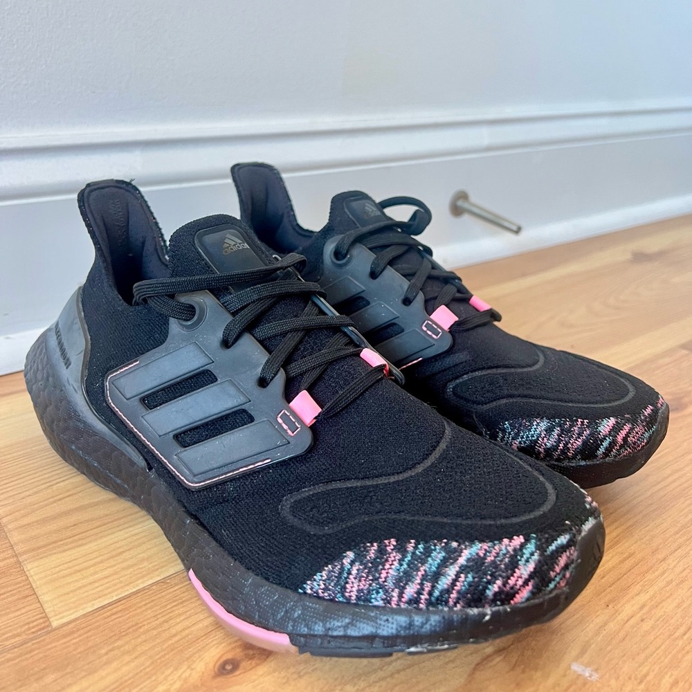 Ultraboost 22 Women’s size 7.5